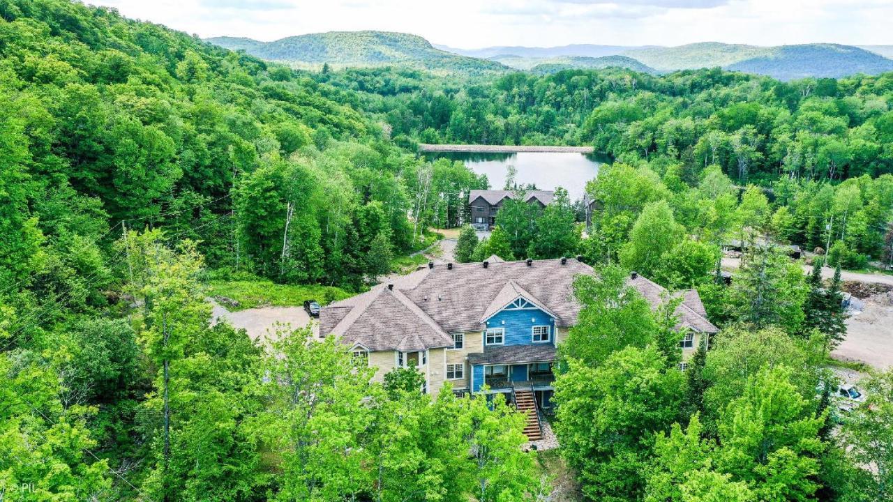Mont-Blanc Ski Inout Condo W Pool Beach Access Saint-Faustin Exterior photo
