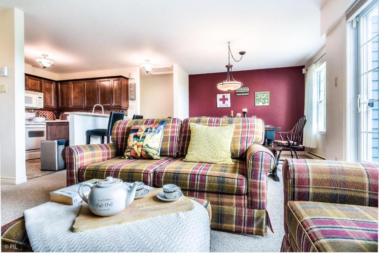 Mont-Blanc Ski Inout Condo W Pool Beach Access Saint-Faustin Exterior photo