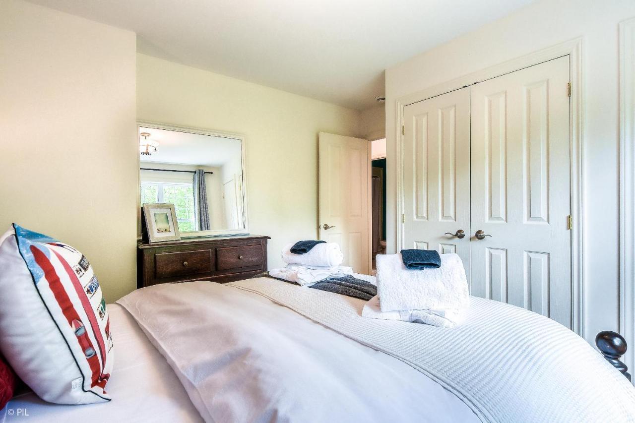 Mont-Blanc Ski Inout Condo W Pool Beach Access Saint-Faustin Exterior photo
